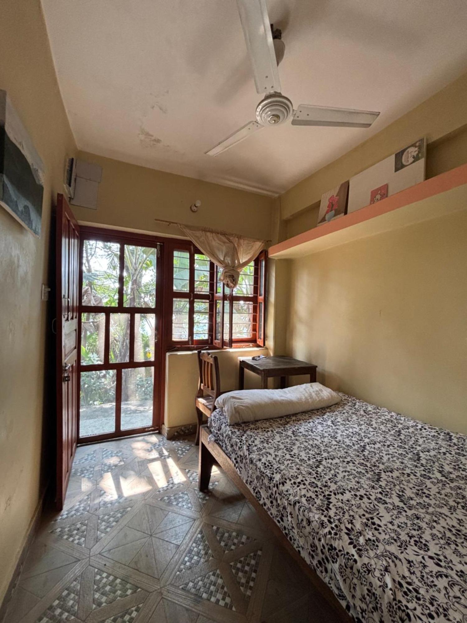 Dinesh House Bed and Breakfast Pokhara Eksteriør billede